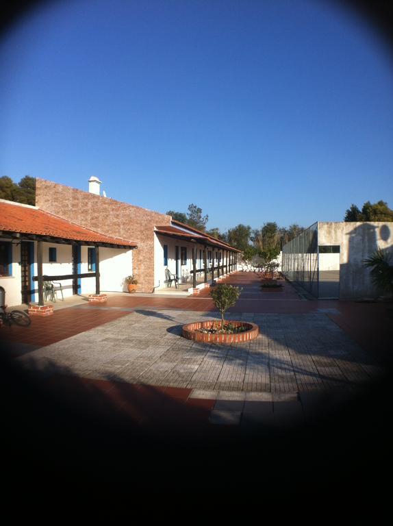 Hotel Alentejo Pig Dog Surf Camp à Palhota Extérieur photo