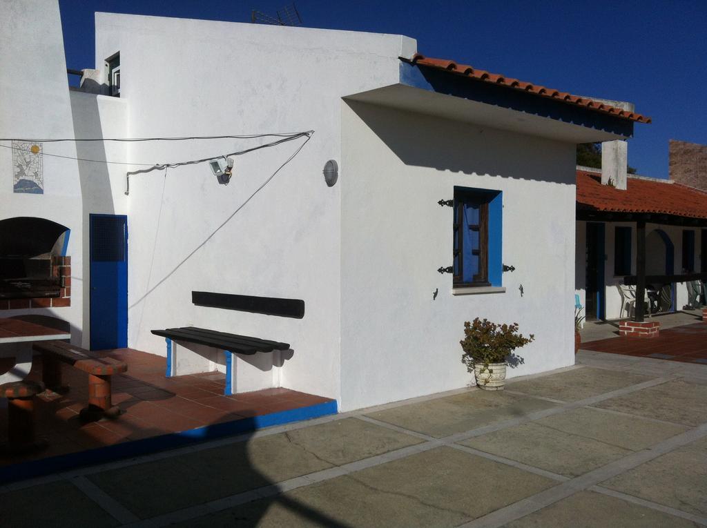 Hotel Alentejo Pig Dog Surf Camp à Palhota Extérieur photo